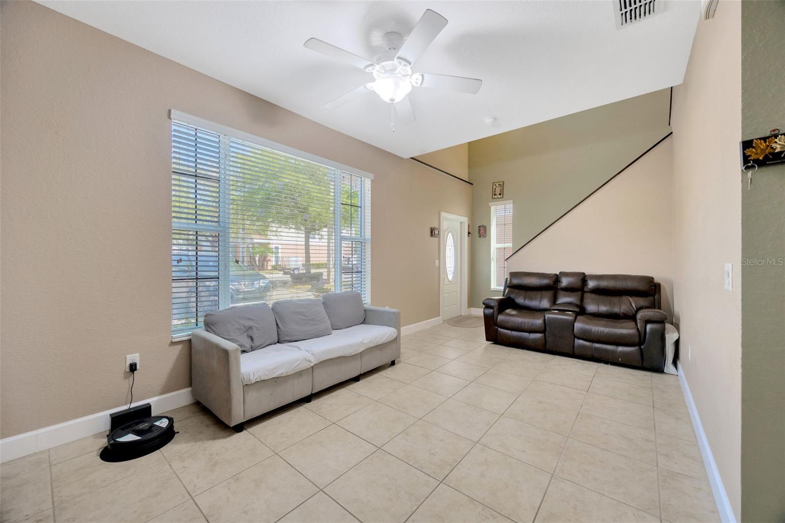 243 ALEXANDER WOODS DR, PLANT CITY, FL, 33563