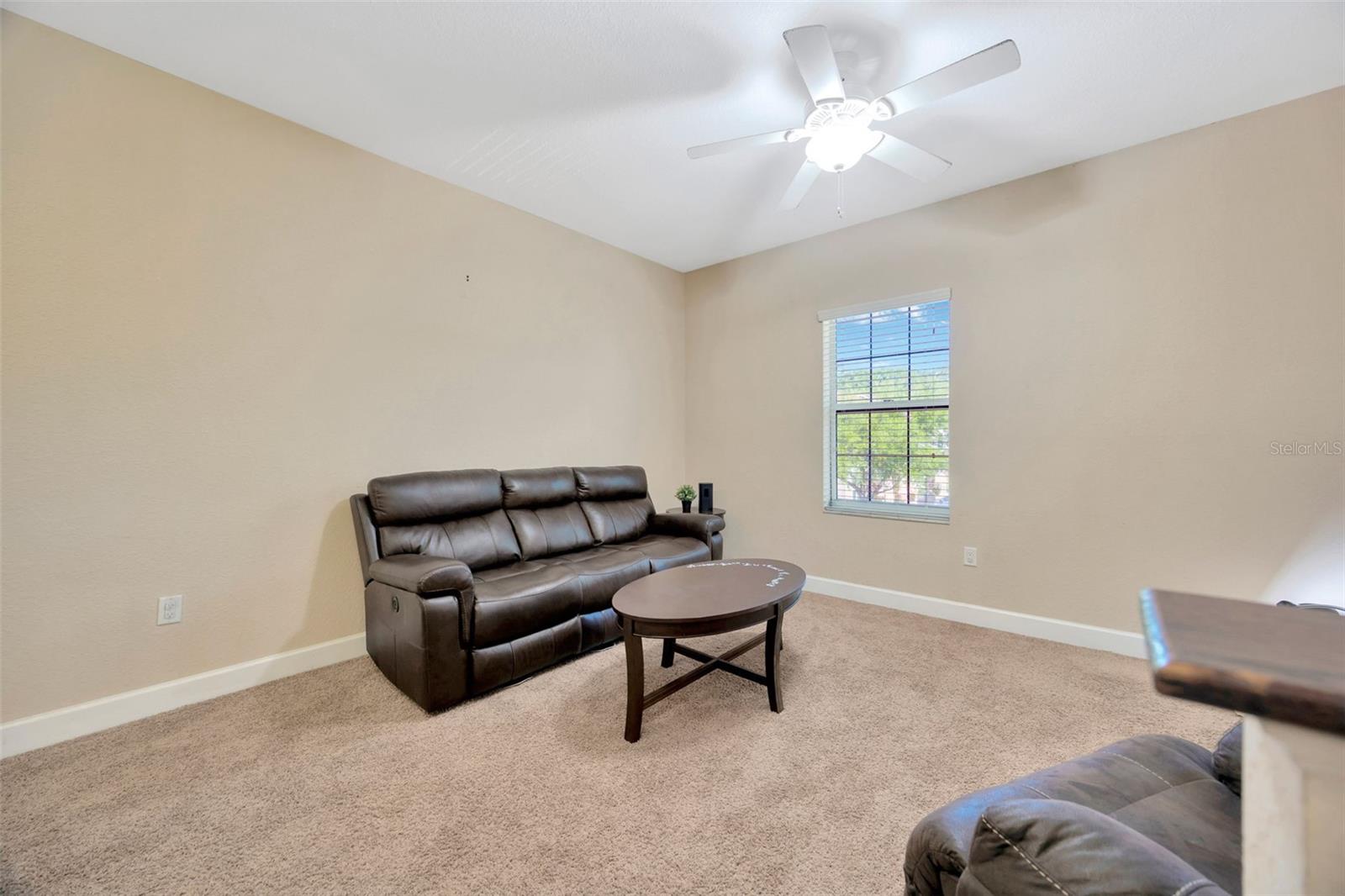 243 ALEXANDER WOODS DR, PLANT CITY, FL, 33563