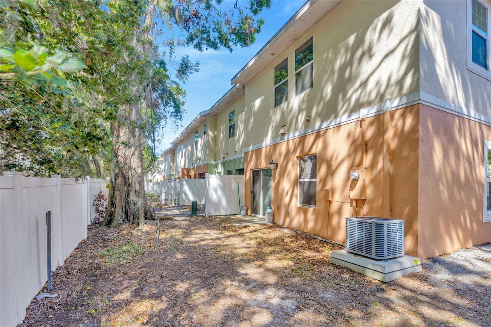243 ALEXANDER WOODS DR, PLANT CITY, FL, 33563