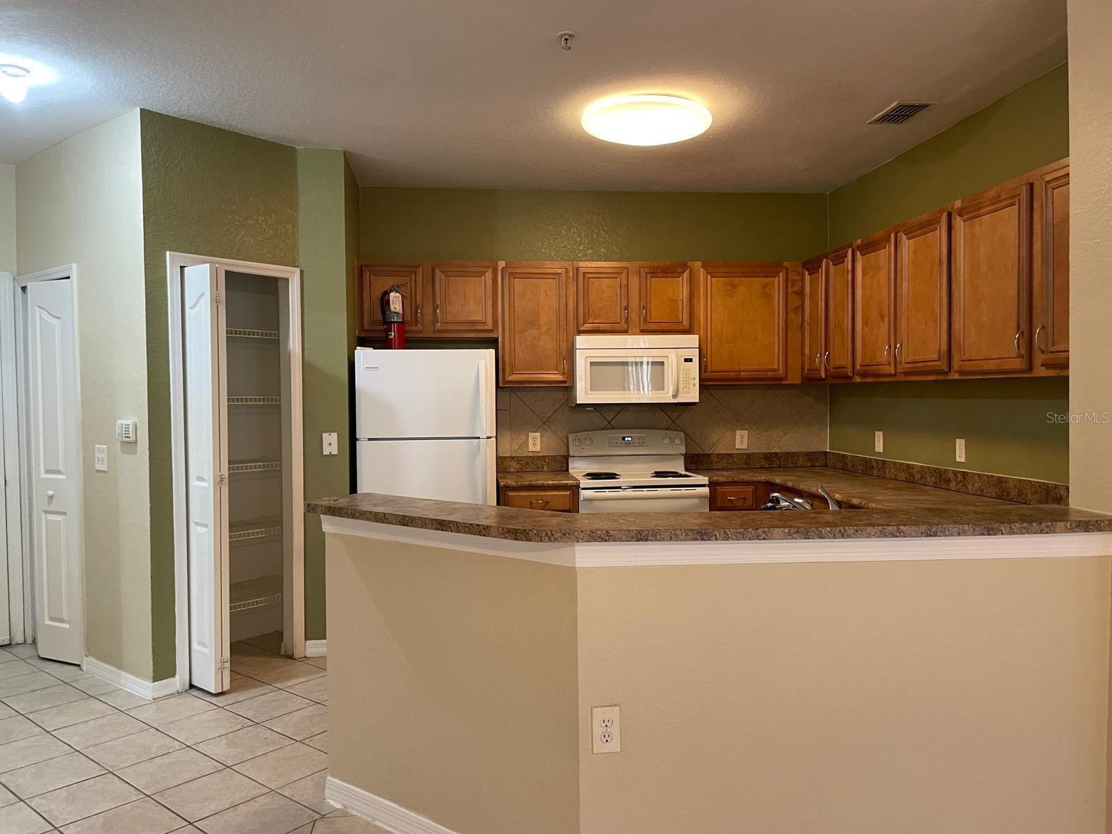 6169 METROWEST BLVD #102, ORLANDO, FL, 32835