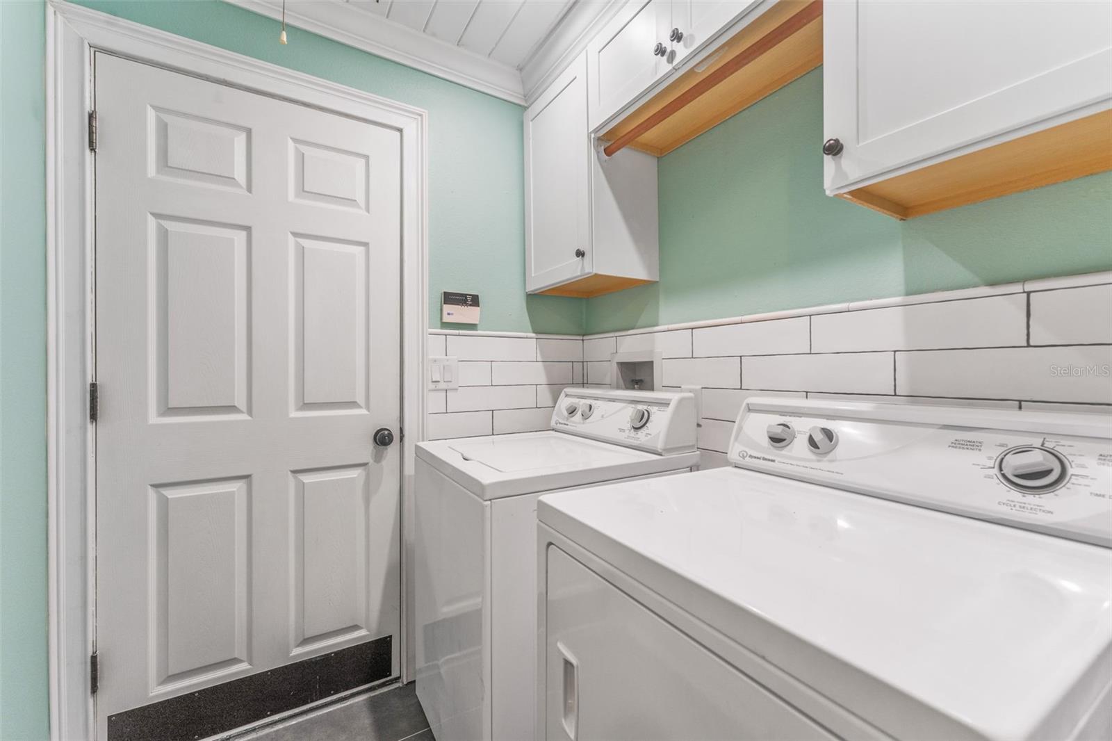 24049 LANDING DR, LUTZ, FL, 33559