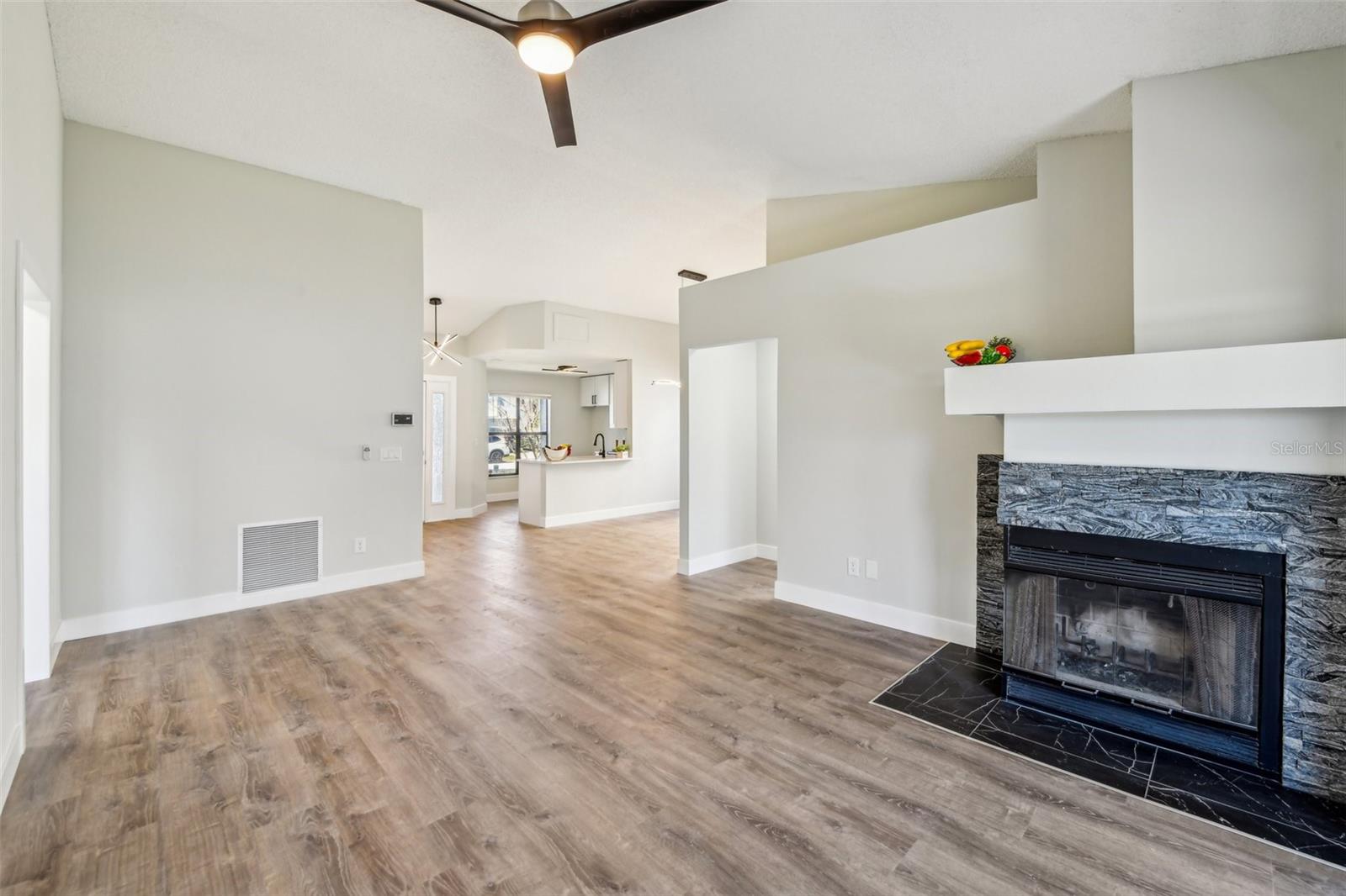 413 MAINSAIL CT, LAKE MARY, FL, 32746