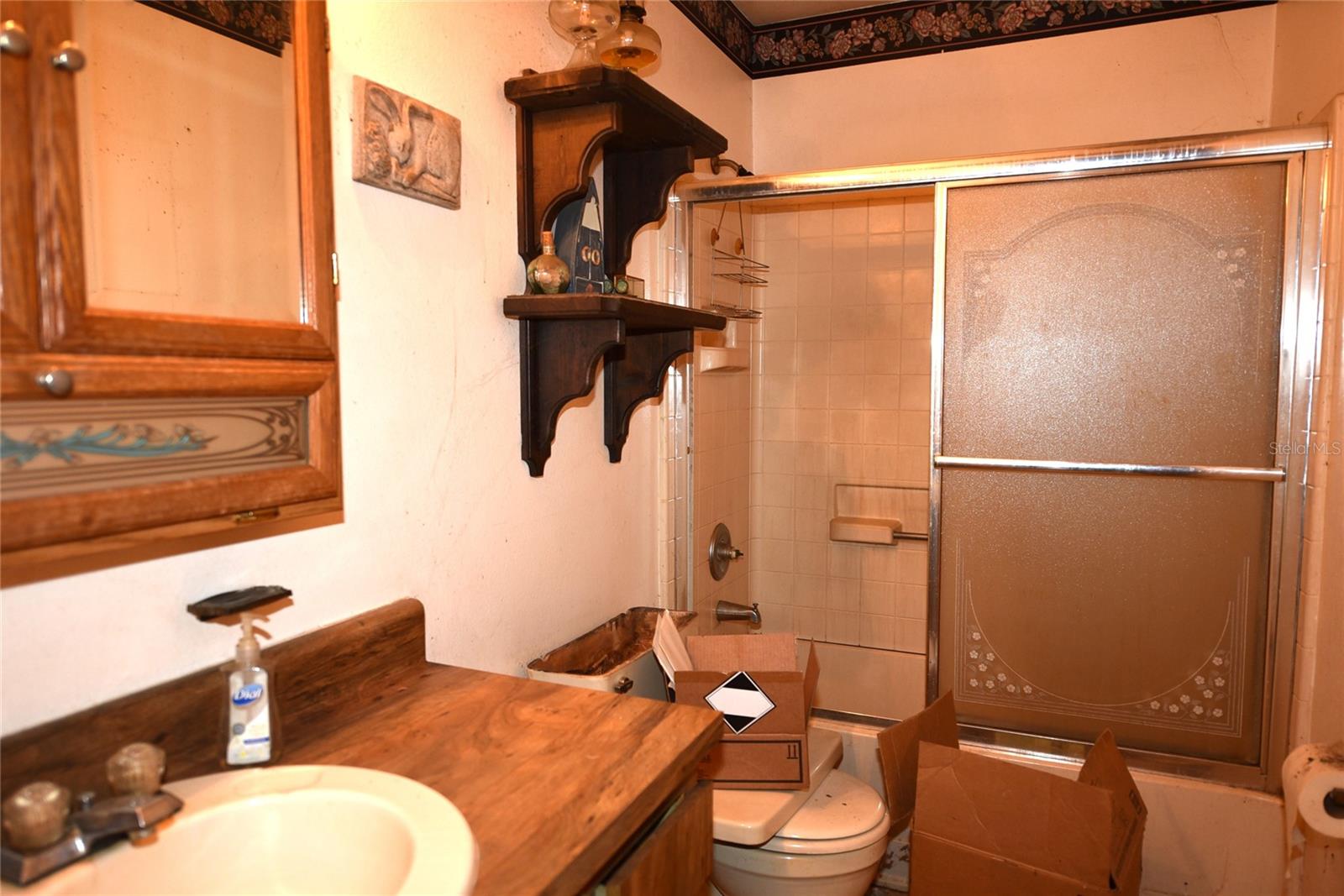 511 MOORE AVE, SEFFNER, FL, 33584