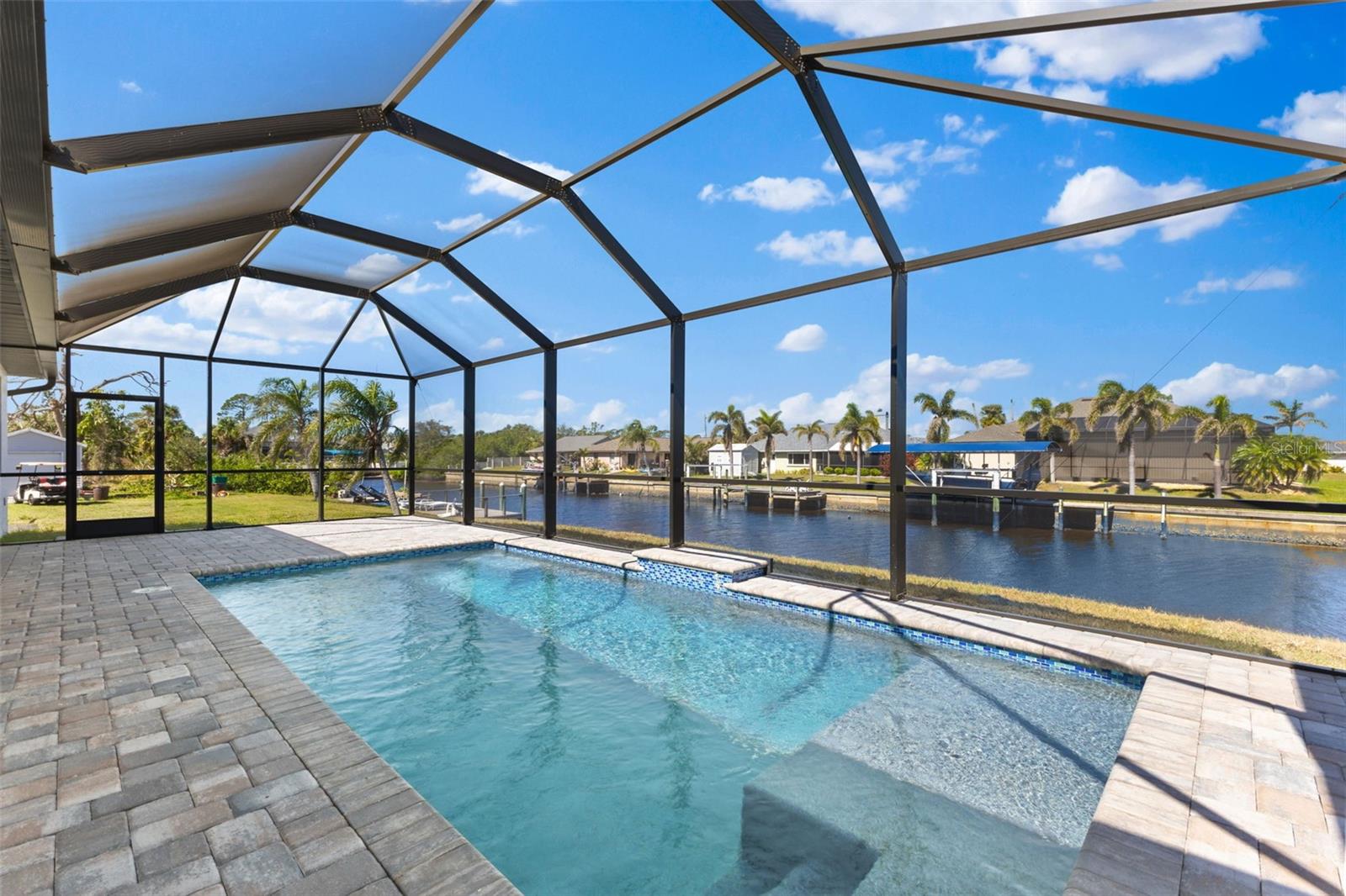 2523 DIXON TER, PORT CHARLOTTE, FL, 33981