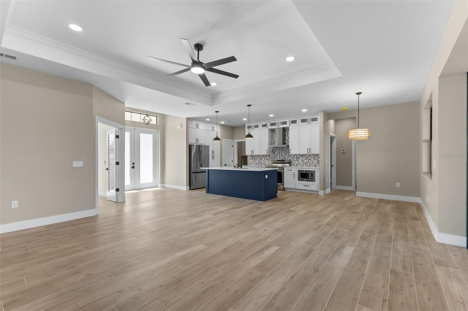 2523 DIXON TER, PORT CHARLOTTE, FL, 33981