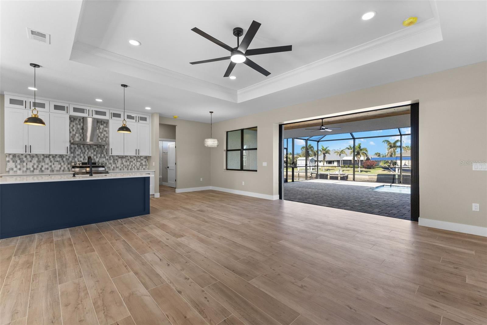 2523 DIXON TER, PORT CHARLOTTE, FL, 33981