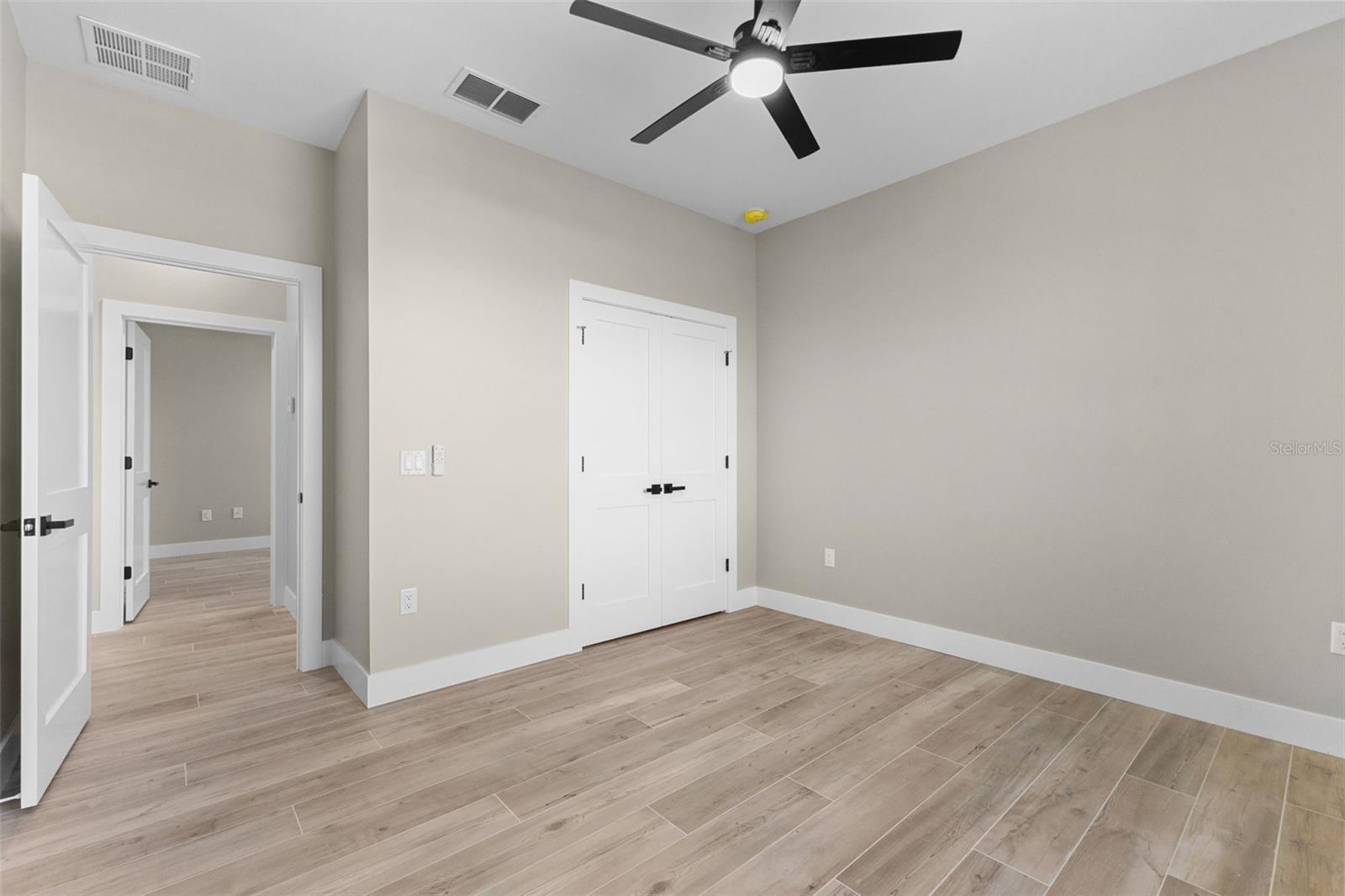 2523 DIXON TER, PORT CHARLOTTE, FL, 33981