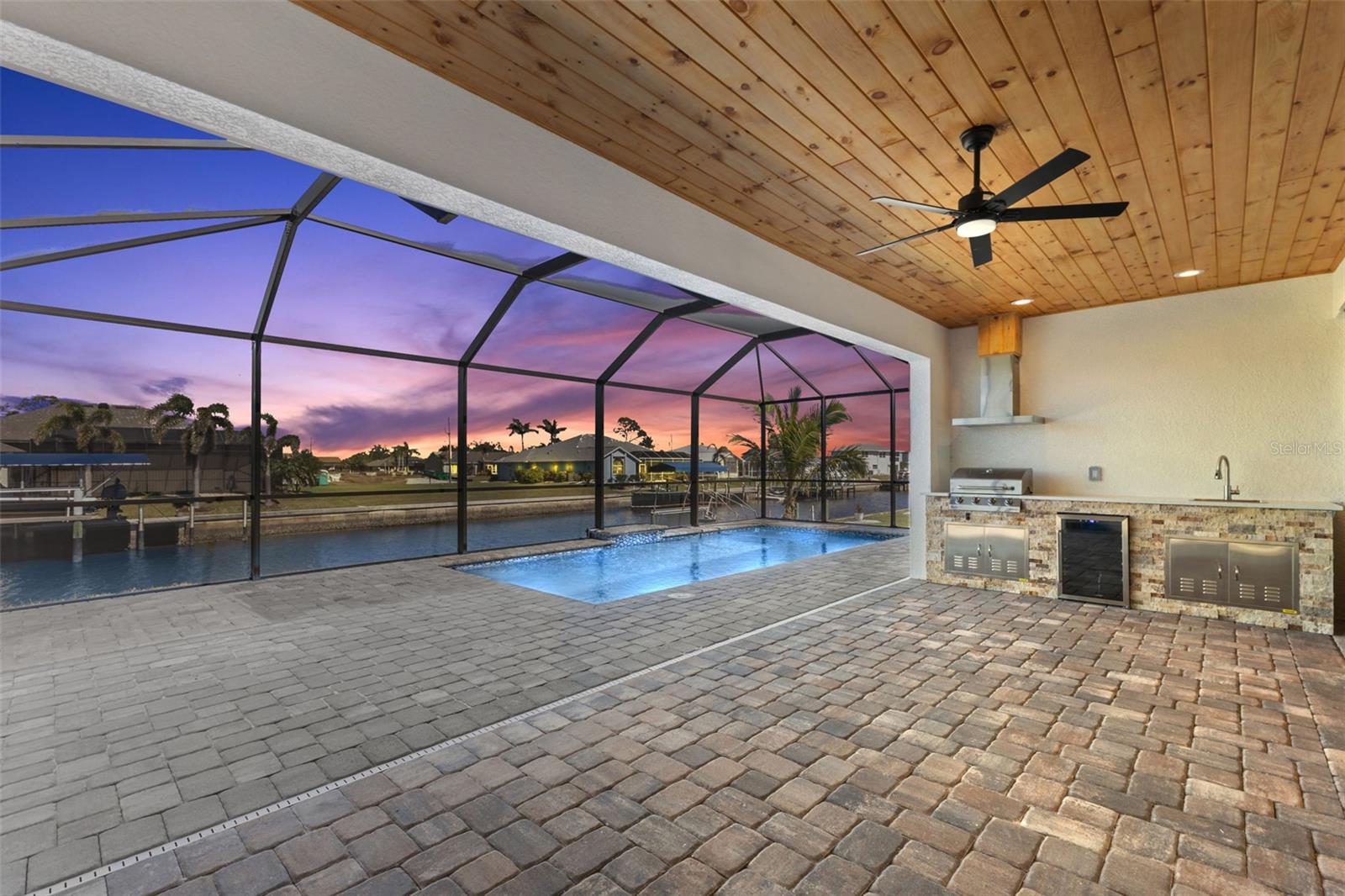 2523 DIXON TER, PORT CHARLOTTE, FL, 33981