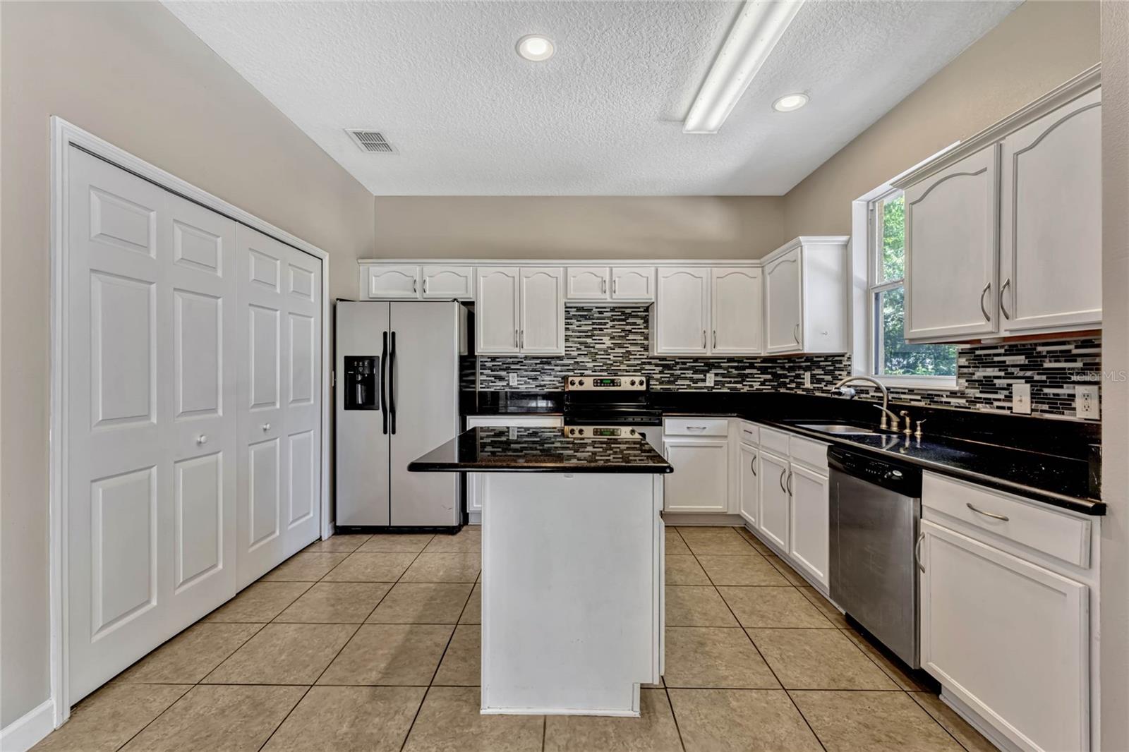 2005 E GRANT AVE, ORLANDO, FL, 32806