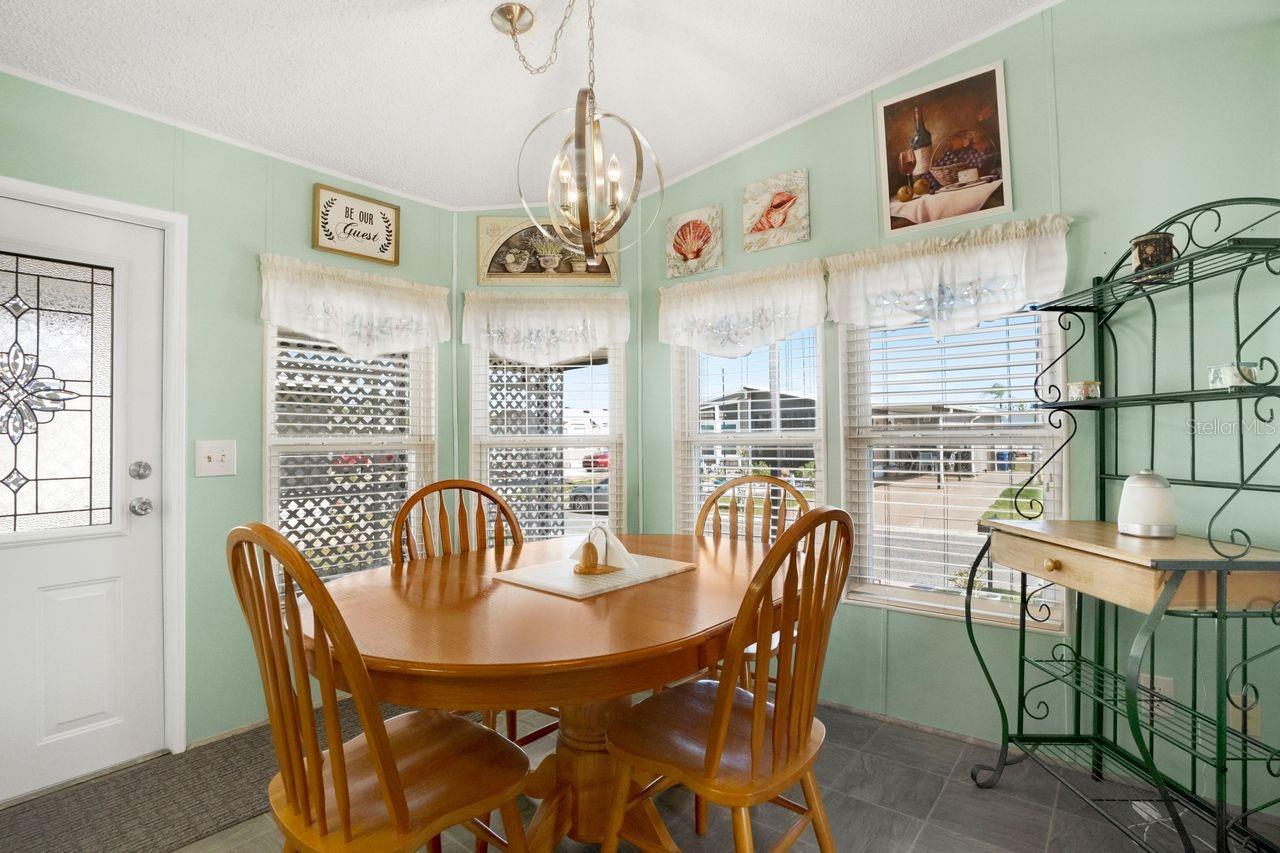 709 RIVERVIEW CIR, NORTH PORT, FL, 34287