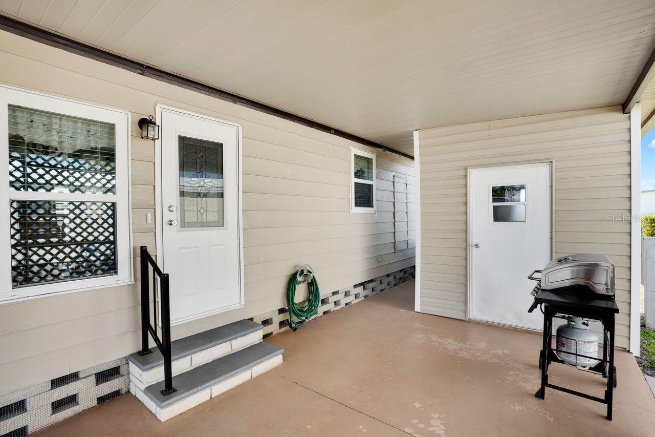 709 RIVERVIEW CIR, NORTH PORT, FL, 34287