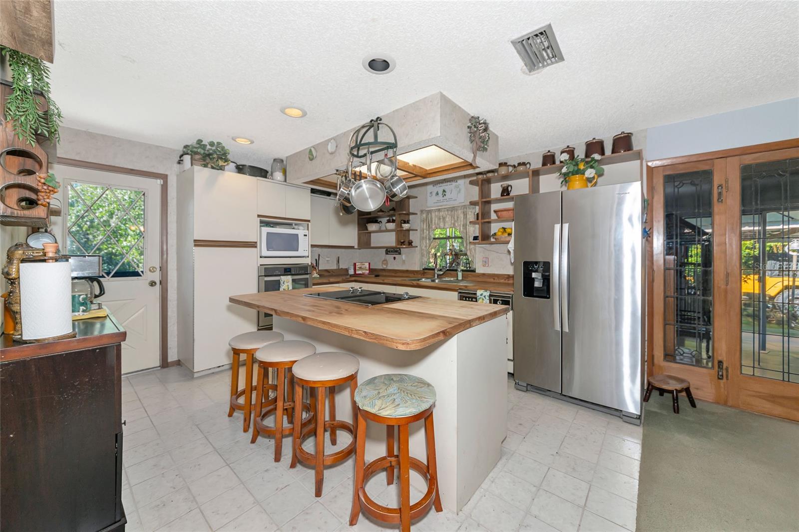 A4645418 Property Photo