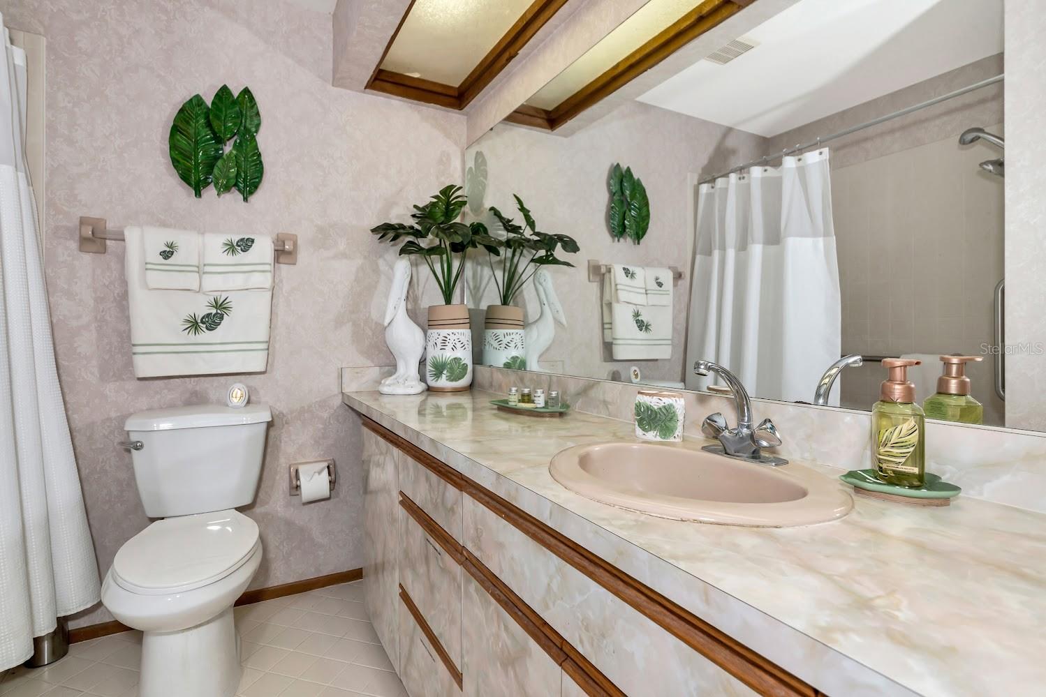 A4645418 Property Photo