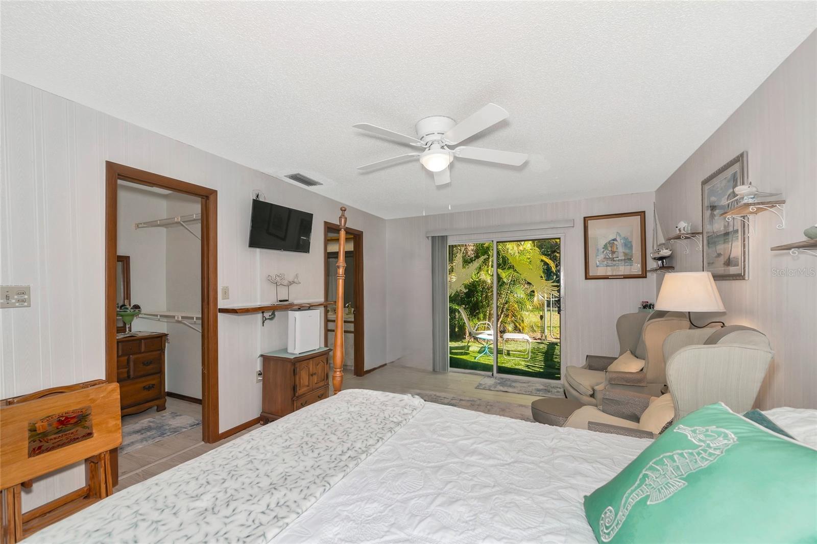 A4645418 Property Photo