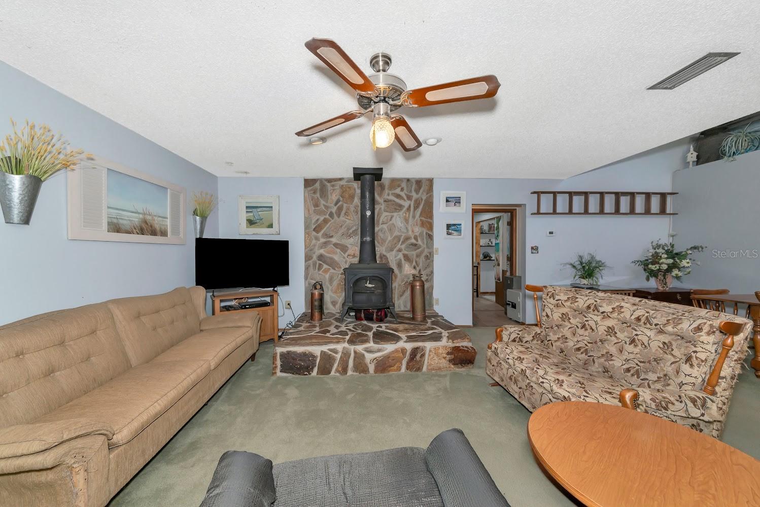 A4645418 Property Photo