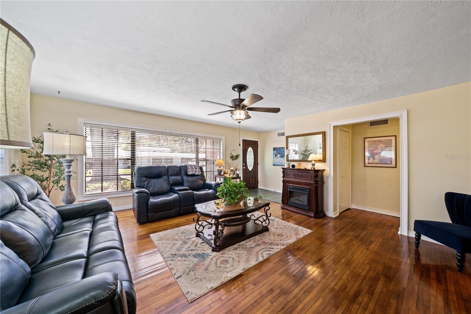 2207 W OHIO AVE, TAMPA, FL, 33607