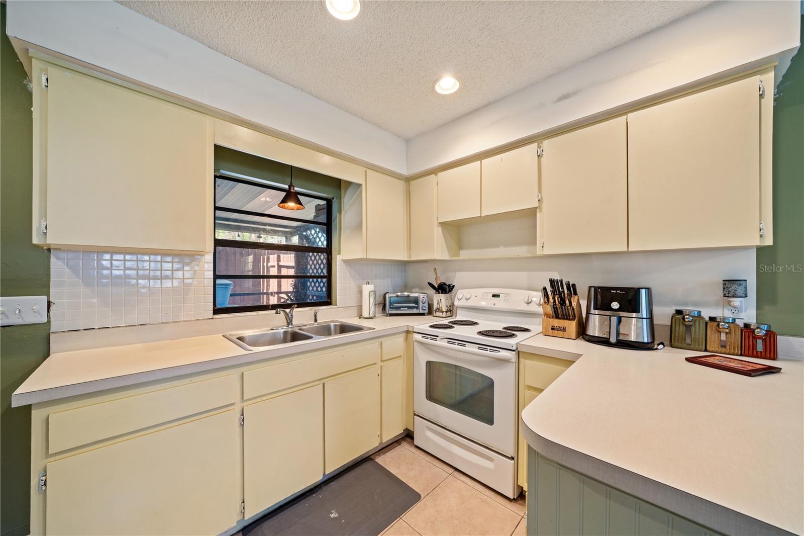 2207 W OHIO AVE, TAMPA, FL, 33607