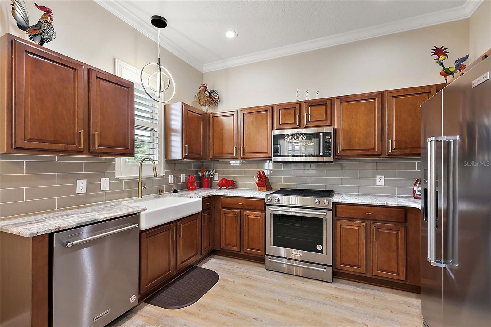 10199 MAINSAIL DR, OXFORD, FL, 34484