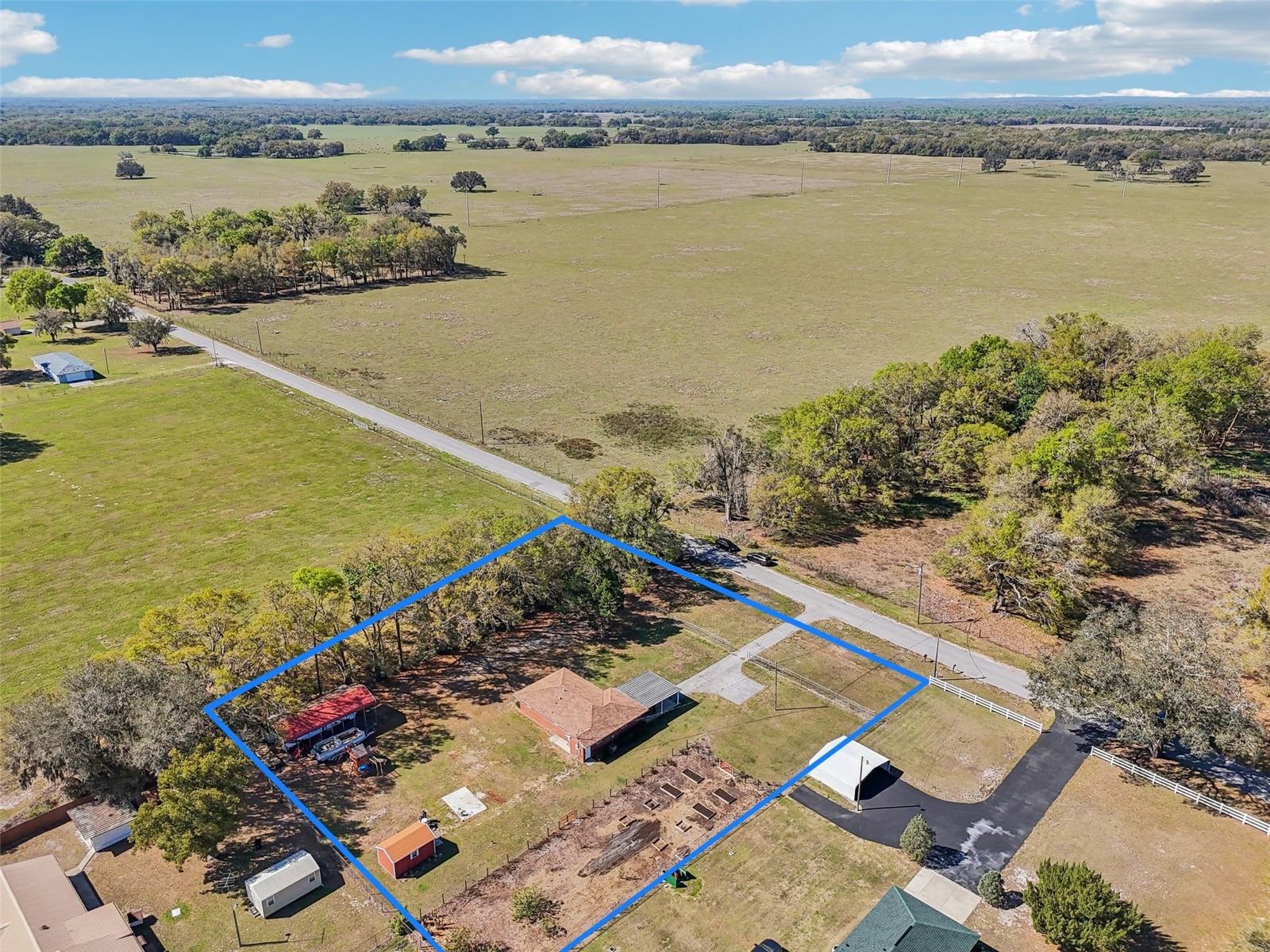 231 CR 482S, LAKE PANASOFFKEE, FL, 33538