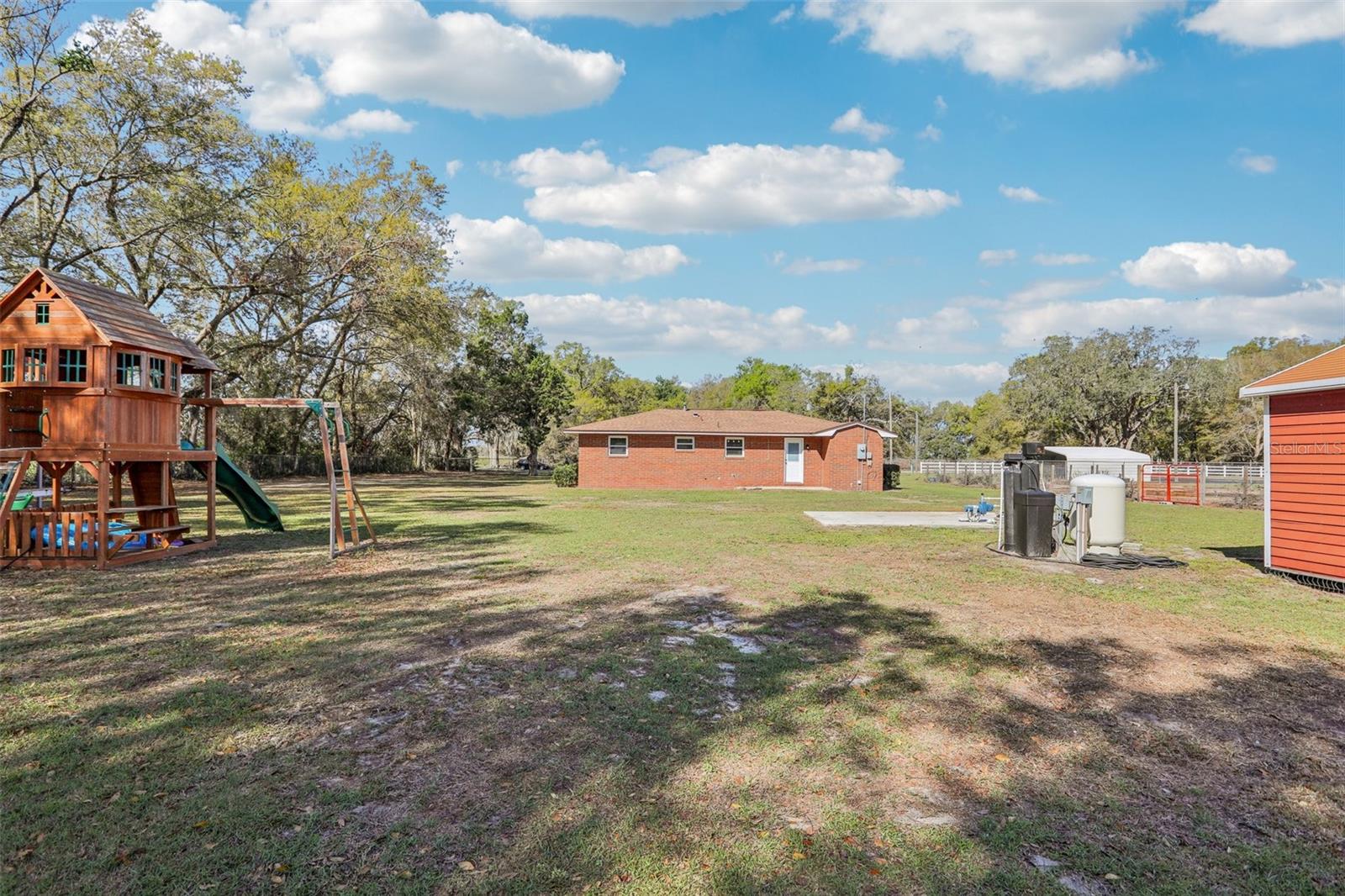 231 CR 482S, LAKE PANASOFFKEE, FL, 33538