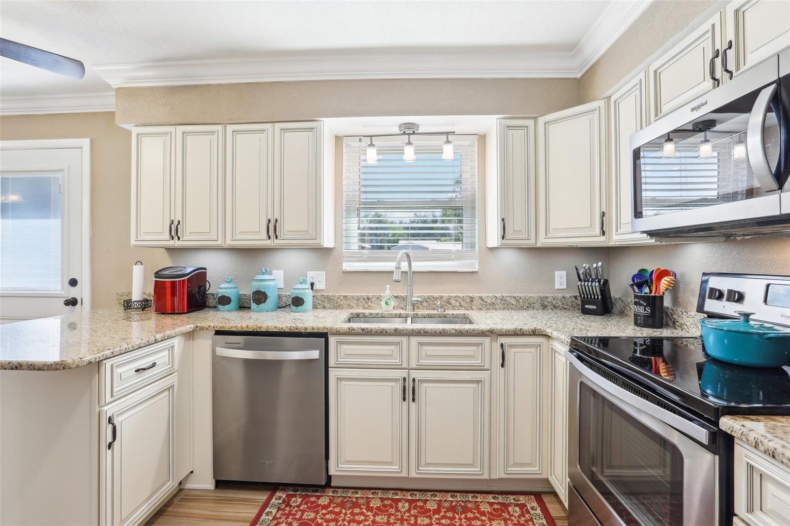 231 CR 482S, LAKE PANASOFFKEE, FL, 33538