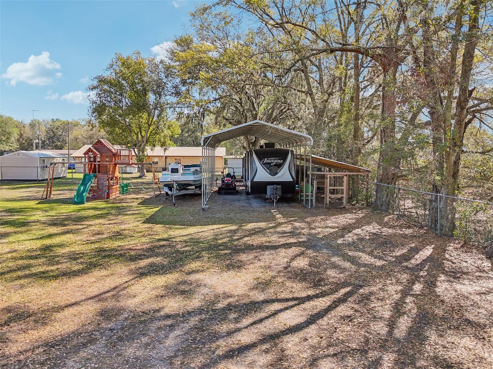231 CR 482S, LAKE PANASOFFKEE, FL, 33538