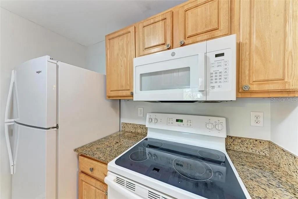 5552 BENTGRASS DR #7-203, SARASOTA, FL, 34235