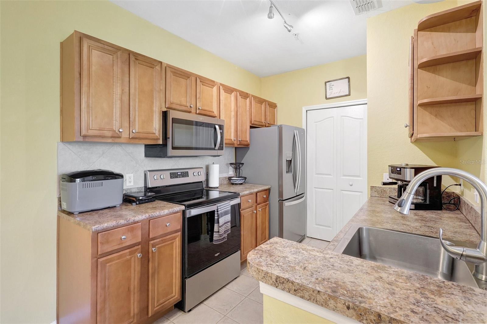 8341 38TH STREET CIR E #303, SARASOTA, FL, 34243