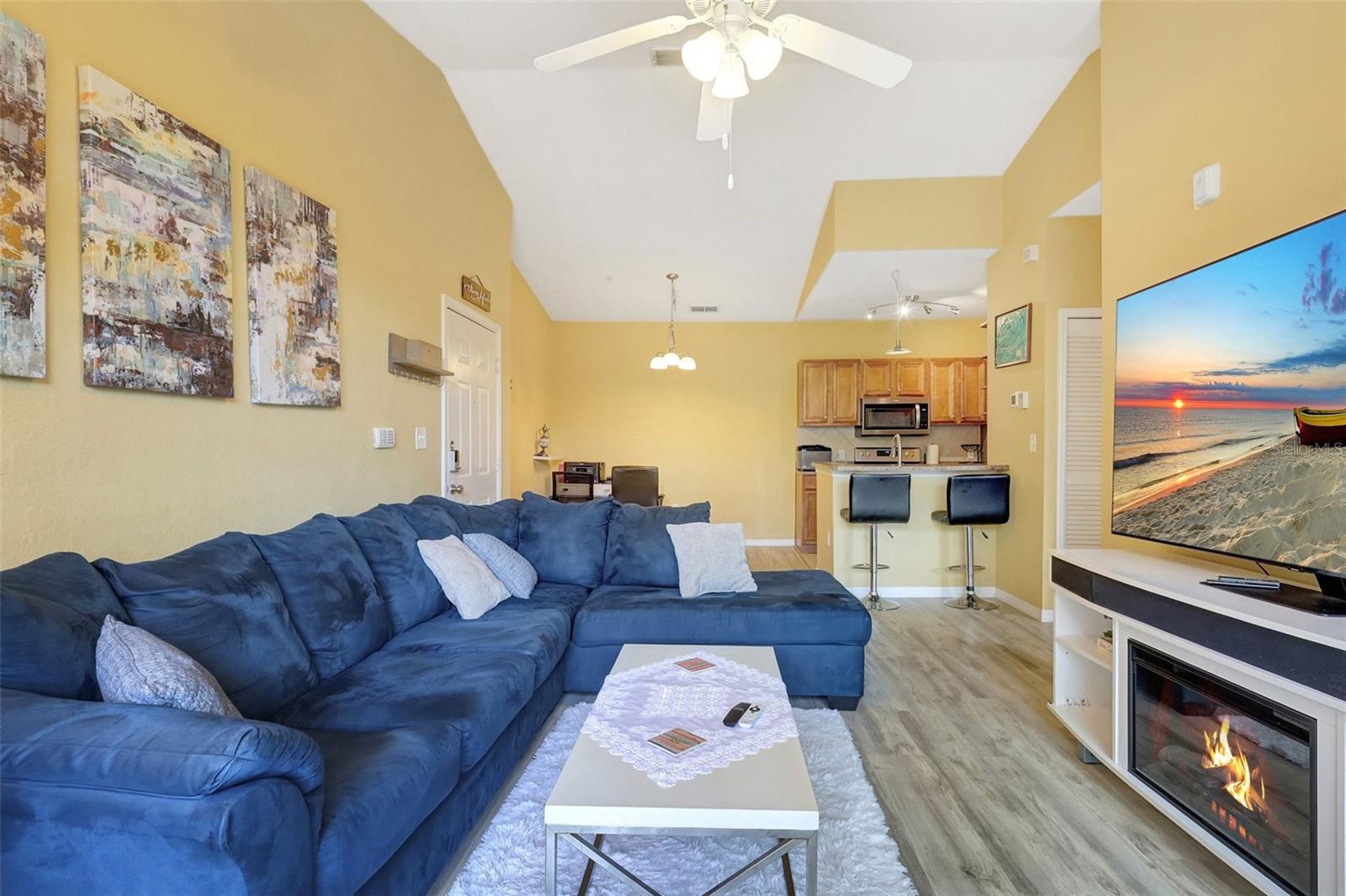 8341 38TH STREET CIR E #303, SARASOTA, FL, 34243