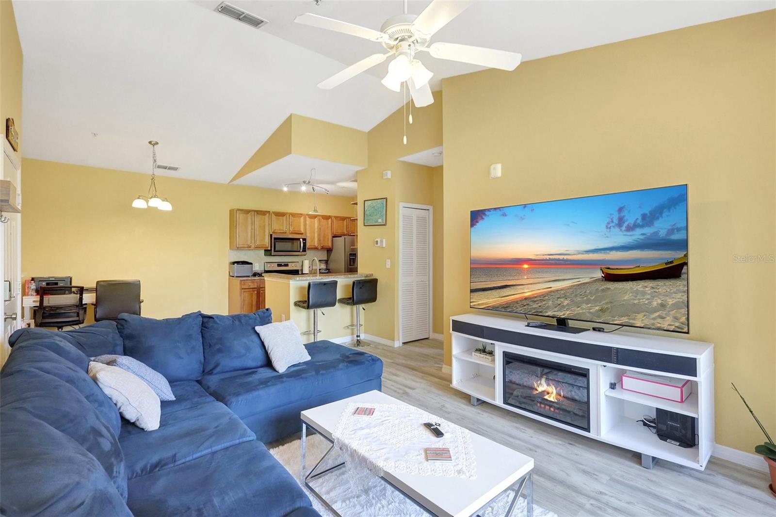 8341 38TH STREET CIR E #303, SARASOTA, FL, 34243