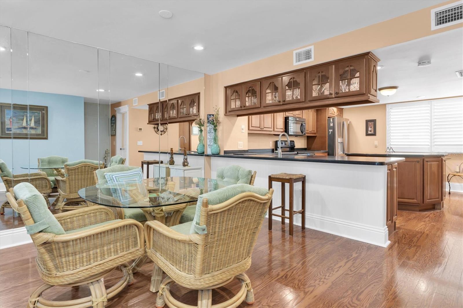 553 HAVEN POINT DR, TREASURE ISLAND, FL, 33706