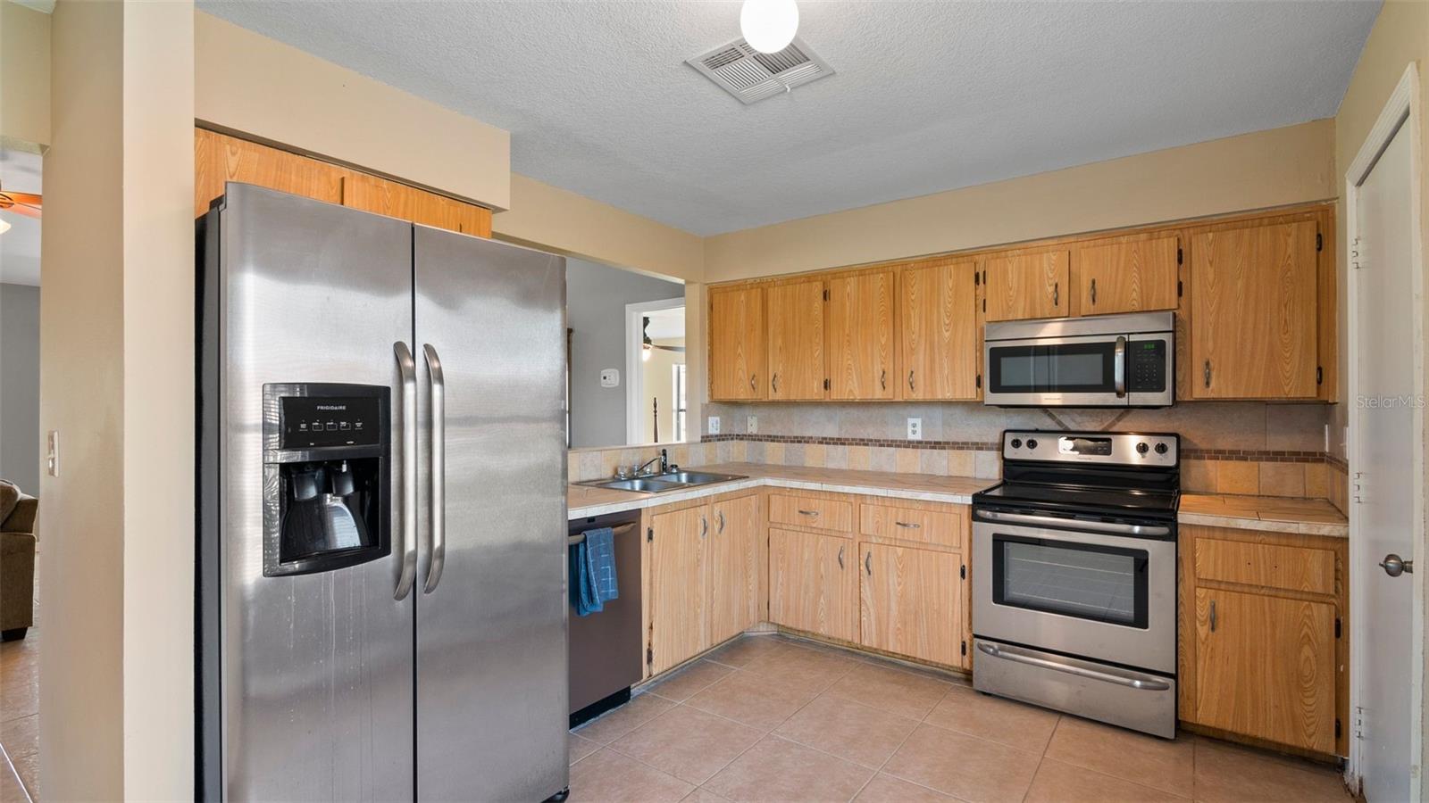 681 MADRID DR, KISSIMMEE, FL, 34758