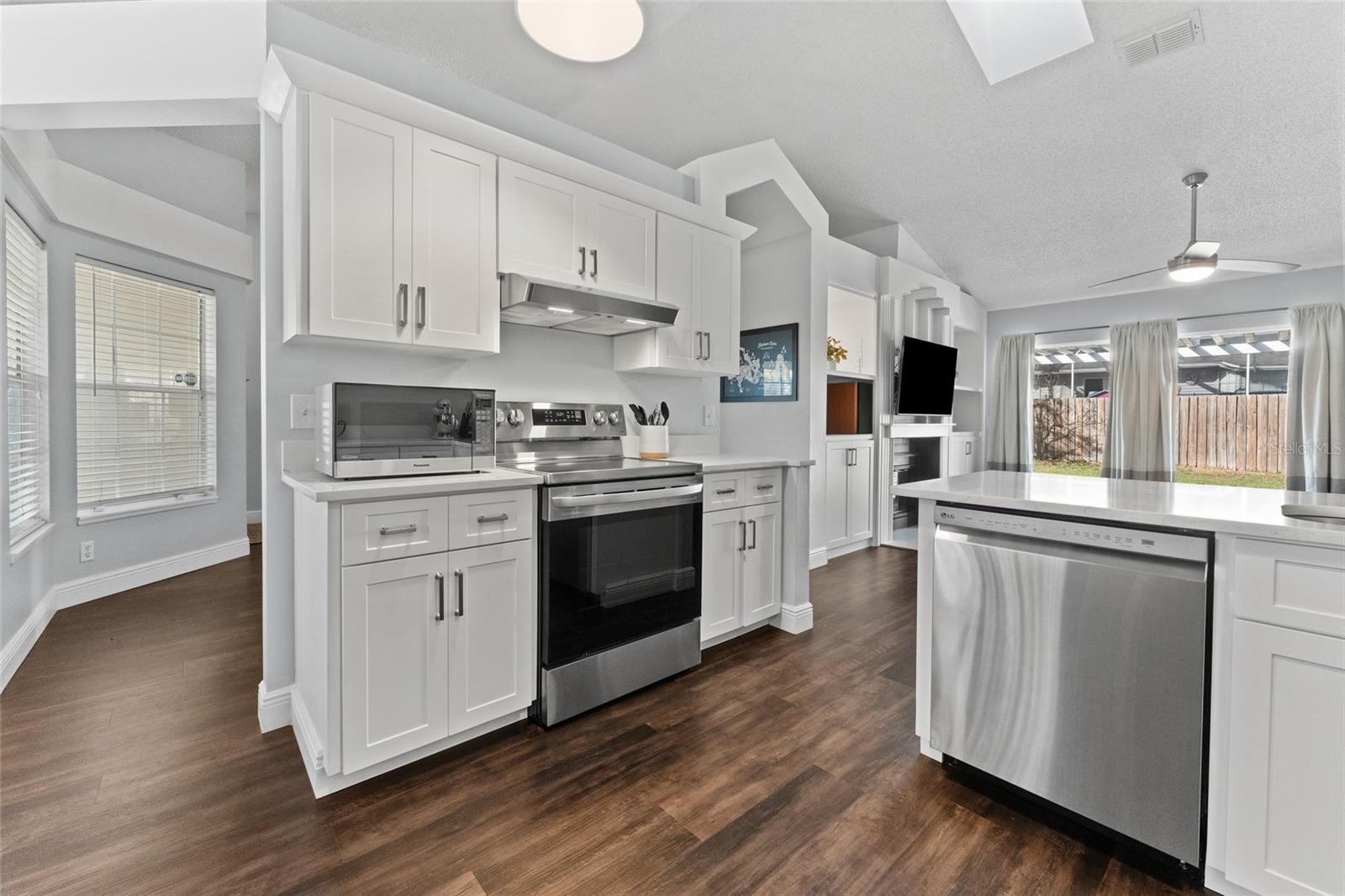 968 EDGEHILL DR, PALM HARBOR, FL, 34684