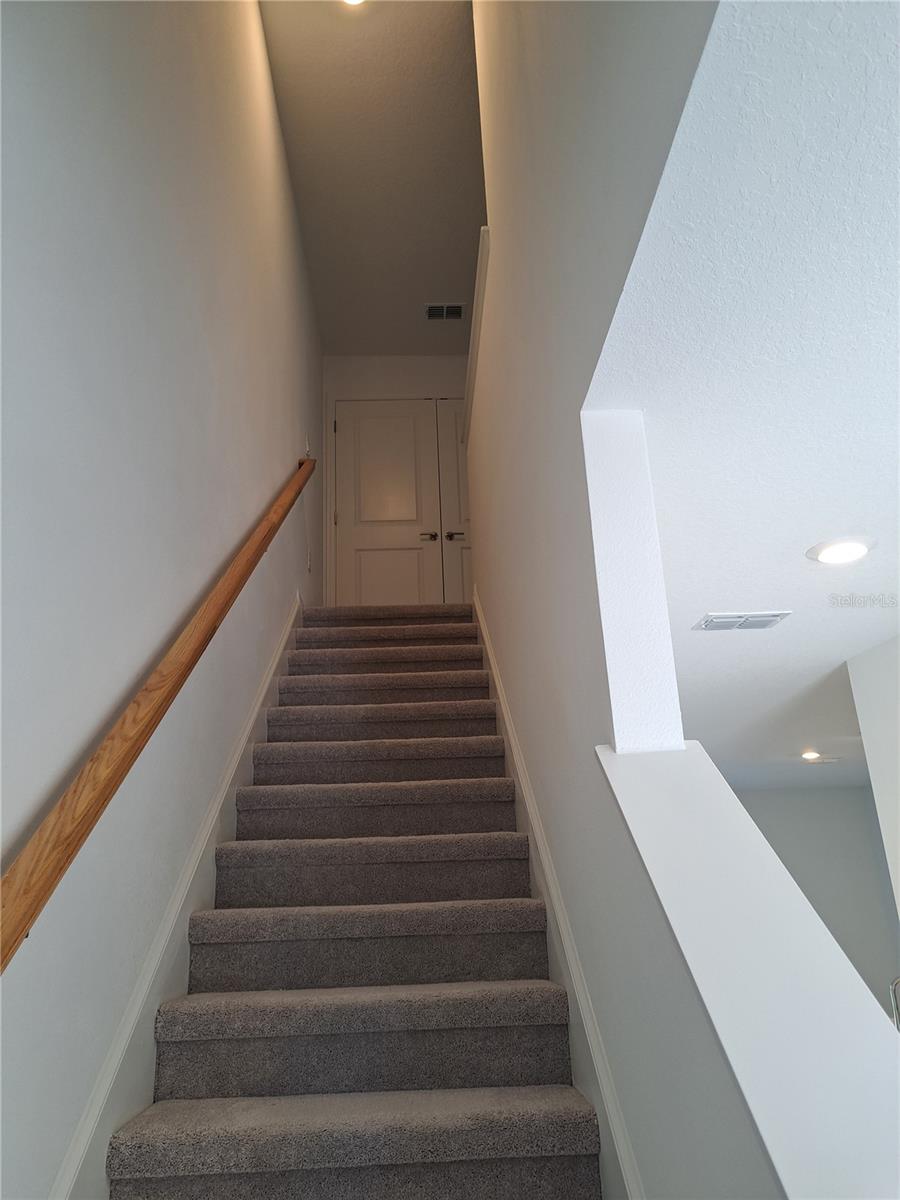 3015 CANARY AV AVE, DAVENPORT, FL, 33837