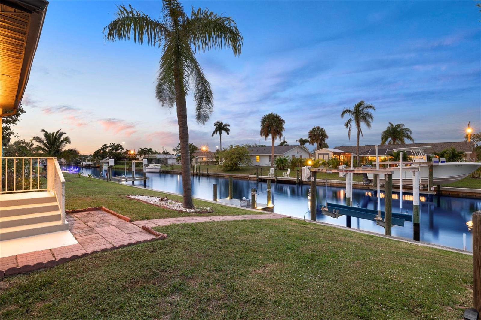 3203 RIVERSIDE DR #B, PUNTA GORDA, FL, 33950