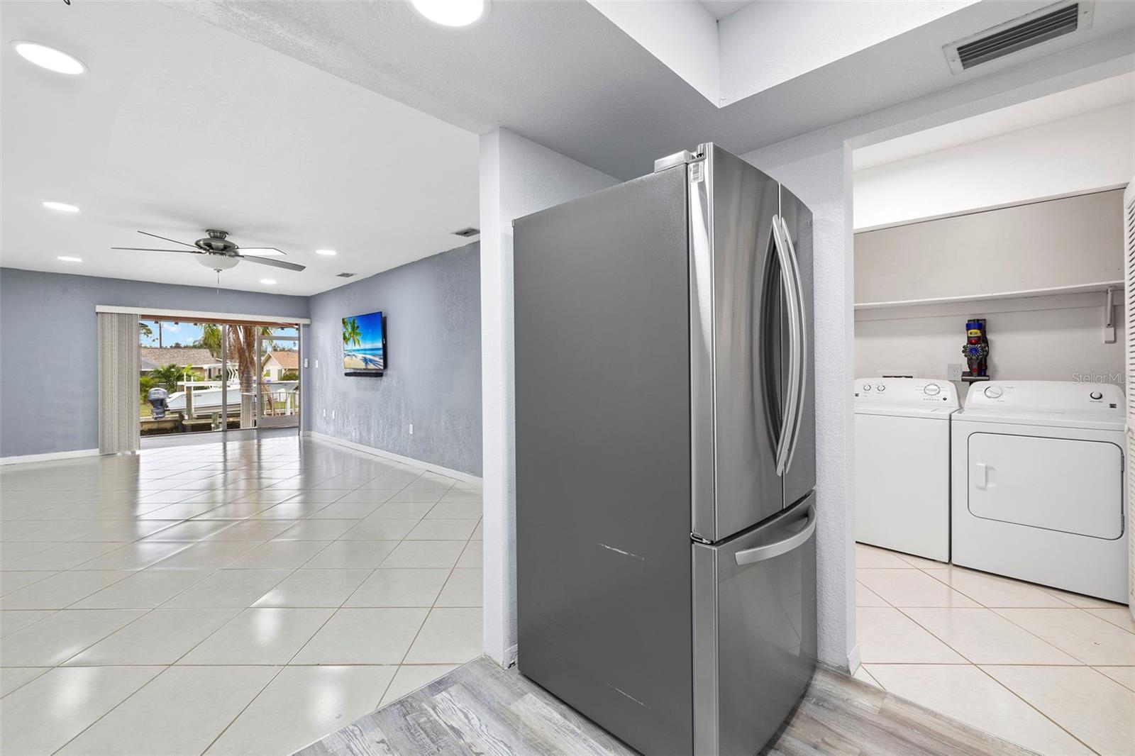 3203 RIVERSIDE DR #B, PUNTA GORDA, FL, 33950