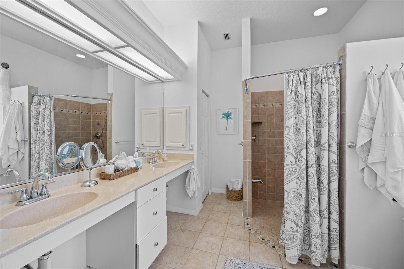 542 MISTY PINE DR, VENICE, FL, 34292