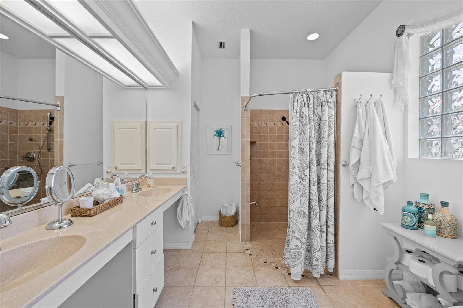 542 MISTY PINE DR, VENICE, FL, 34292
