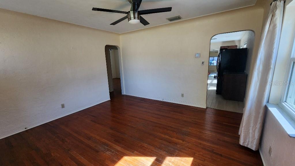 858 51ST AVE N, ST PETERSBURG, FL, 33703