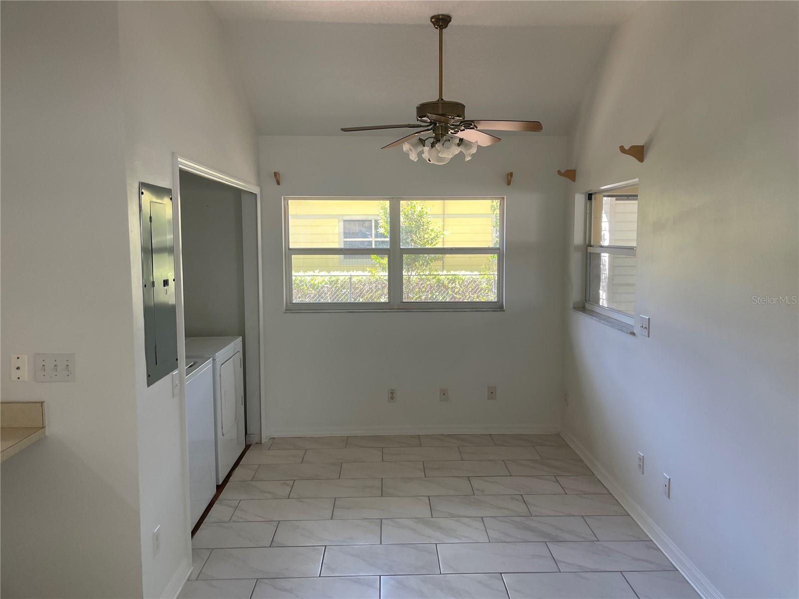 456 W MINNEOLA AVE, CLERMONT, FL, 34711