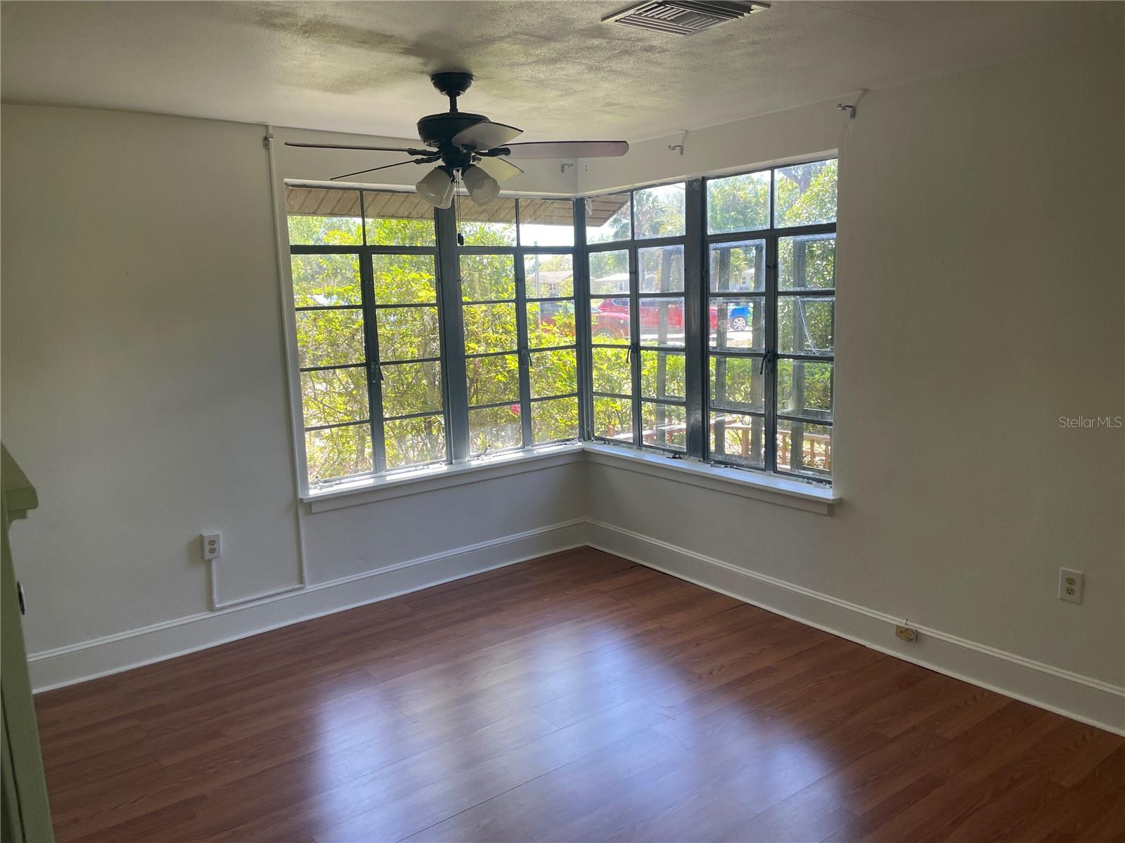 456 W MINNEOLA AVE, CLERMONT, FL, 34711