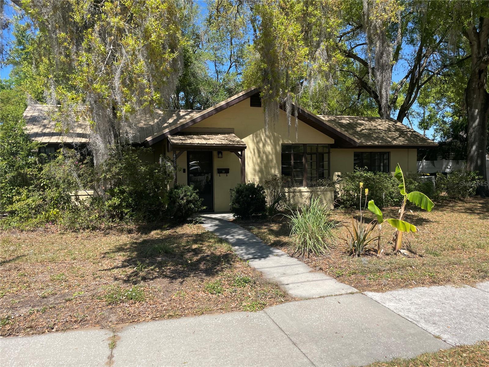 456 W MINNEOLA AVE, CLERMONT, FL, 34711