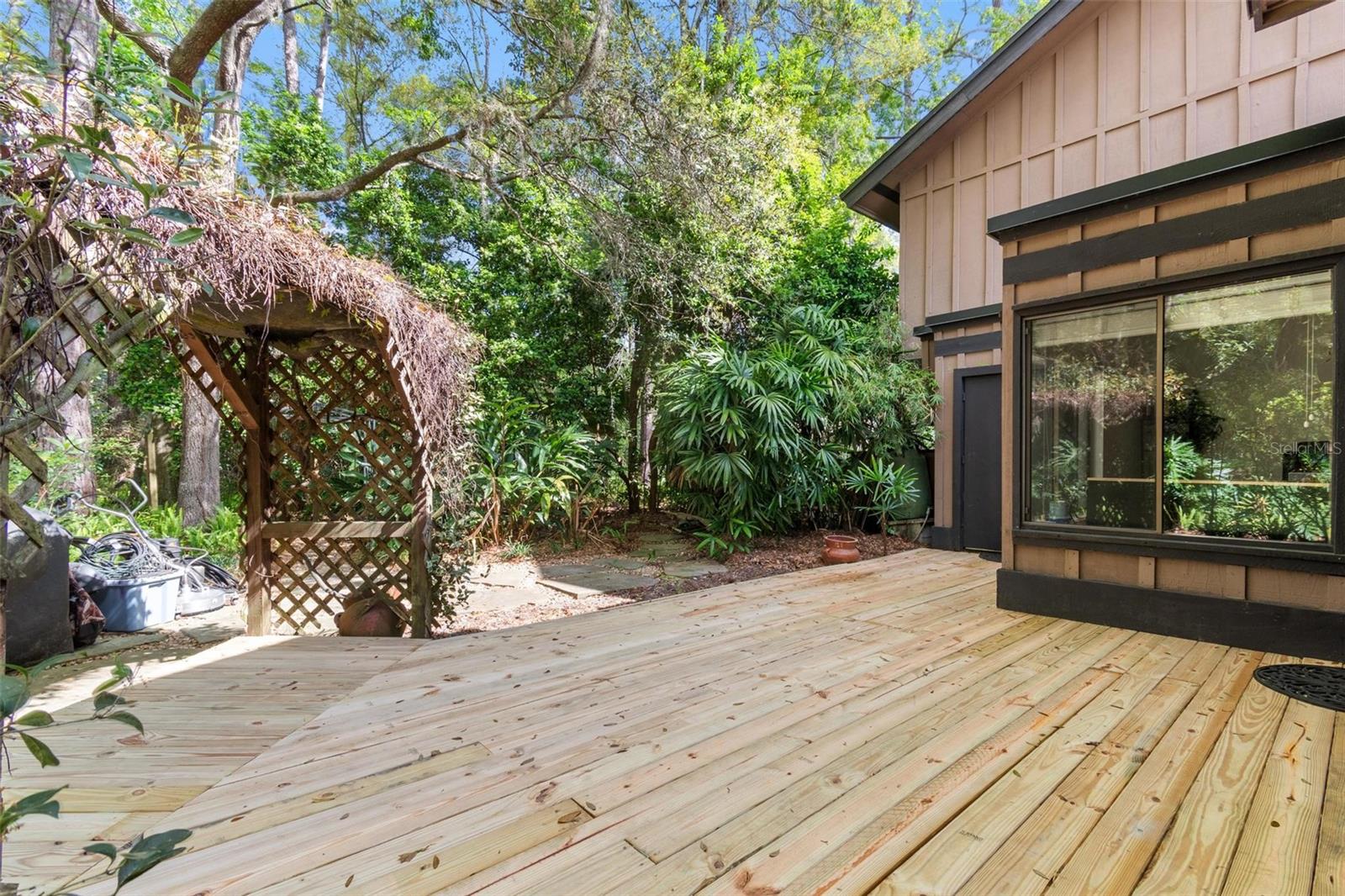 2482 FOREST WAY, GAINESVILLE, FL, 32605