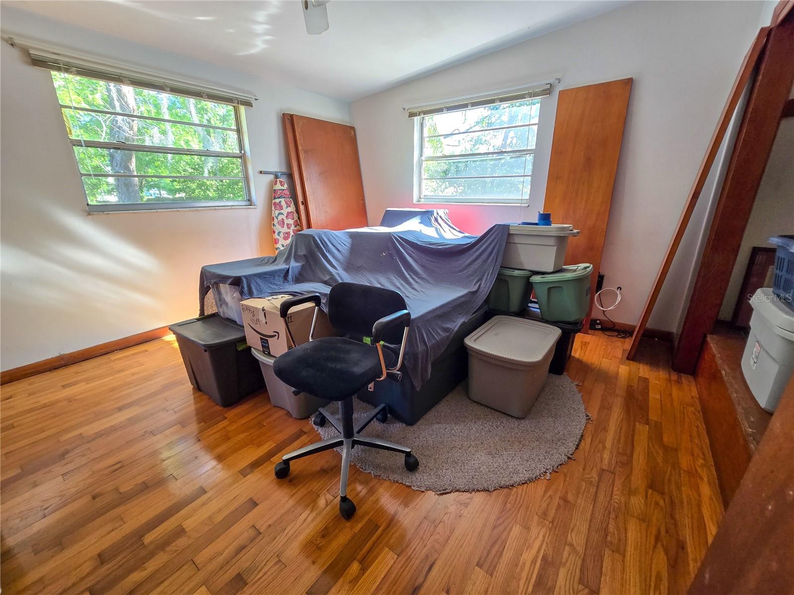 1602 E HENRY AVE, TAMPA, FL, 33610