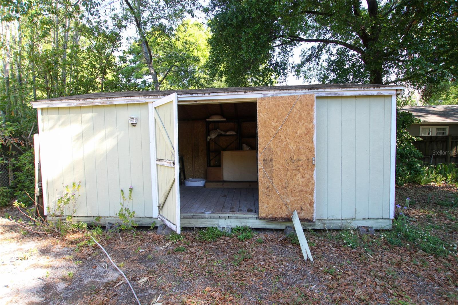 1602 E HENRY AVE, TAMPA, FL, 33610