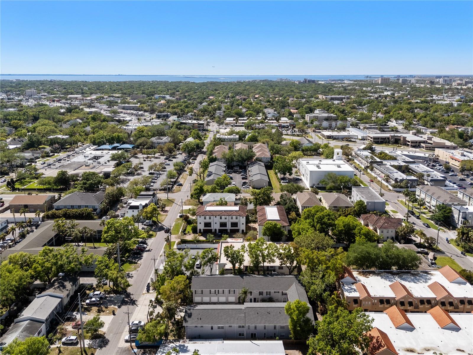 3205 W DE LEON ST #B, TAMPA, FL, 33609