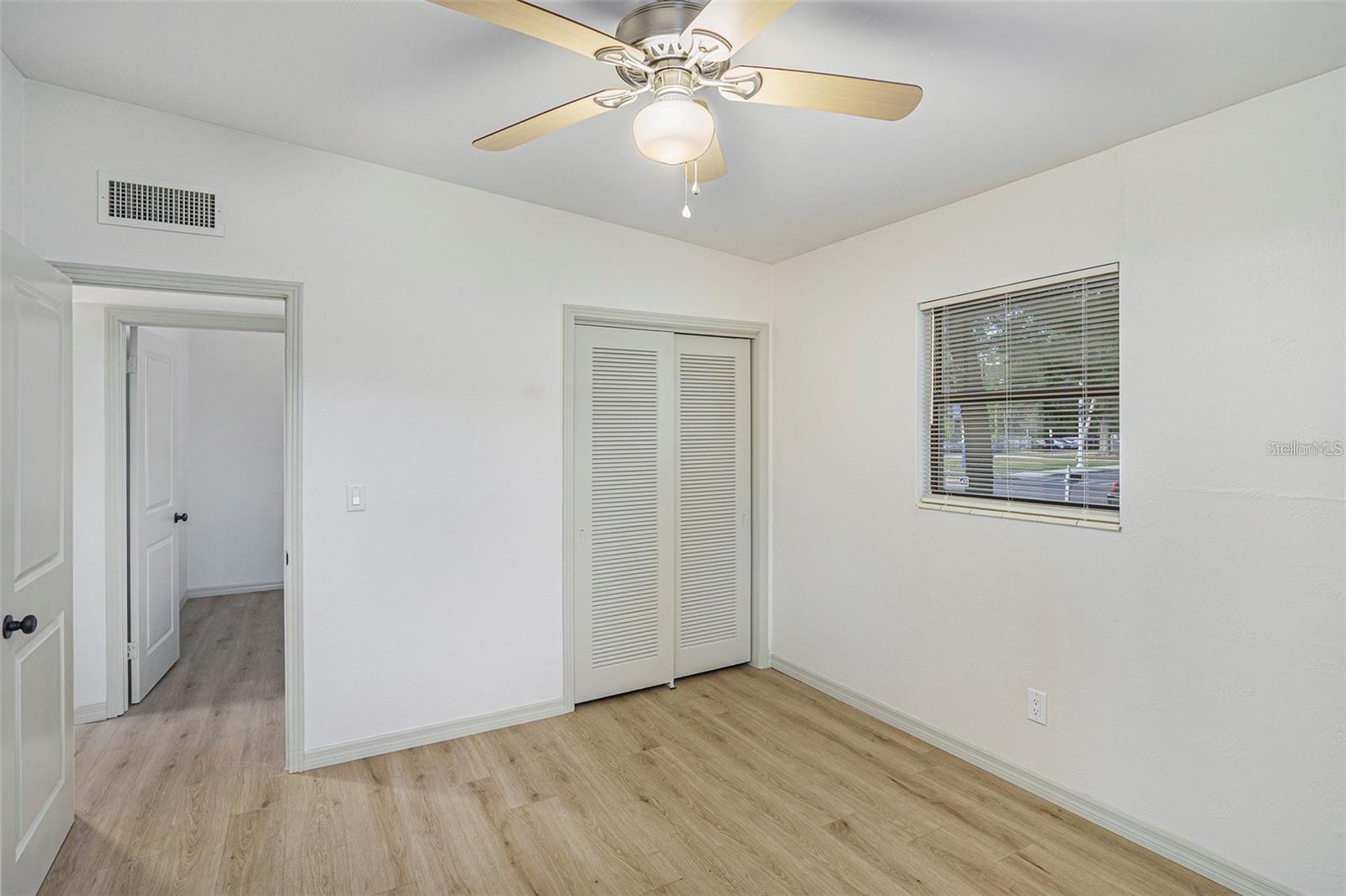 10111 N OLA AVE, TAMPA, FL, 33612