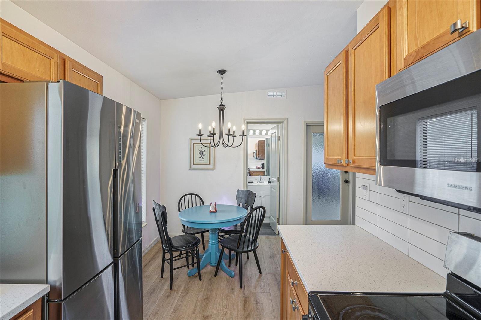 10111 N OLA AVE, TAMPA, FL, 33612