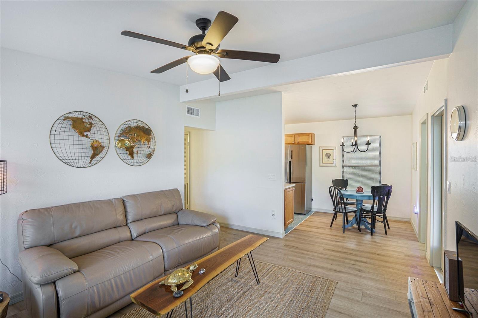 10111 N OLA AVE, TAMPA, FL, 33612