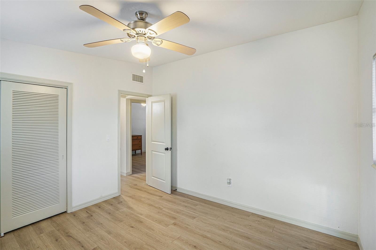 10111 N OLA AVE, TAMPA, FL, 33612